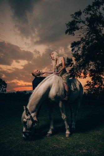 mobile - carousel-hero-element image-1